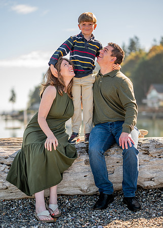 Family photos DeMolay Park Gig Harbor