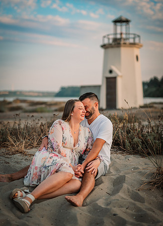 Gig Harbor Sandspit Engagement photos